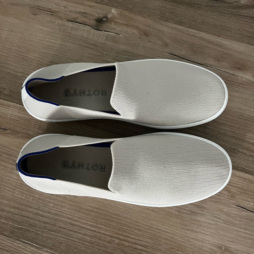Rothys the sneaker size 9.5 color sand
